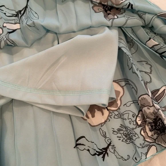 Fair Lady NWT blue dress with gray white black flowers - Picture 9 of 10